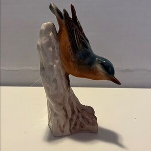 Vintage Goebel Nuthatch porcelain figurine